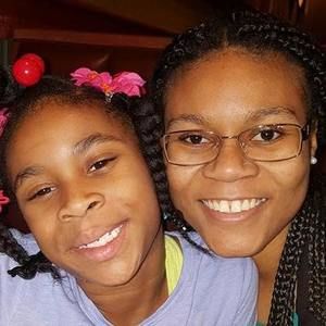 Meet your Posher, Kareen